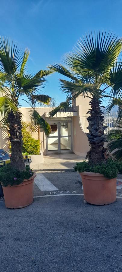Chambre D Hote Avec Clim Terrasse Et Petit Dejeuner Hauteurs De Nizza Esterno foto